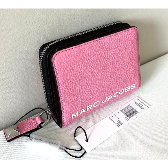 New Marc Jacobs Bold SLG Mini Compact Bifold Wallet Pebble Leather Petal Pink - Picture 1 of 5